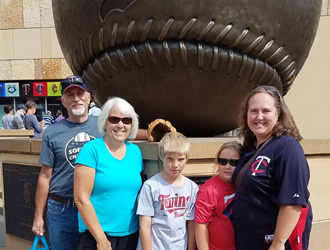 Gold Club attends MN Twins Game