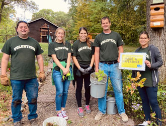 Quiet Oaks Volunteering